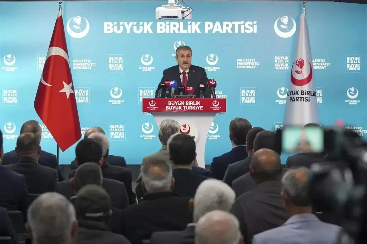 Destici: Kıbrıs'ta Seçilenler Türkiye ile Uyumlu Olmalı