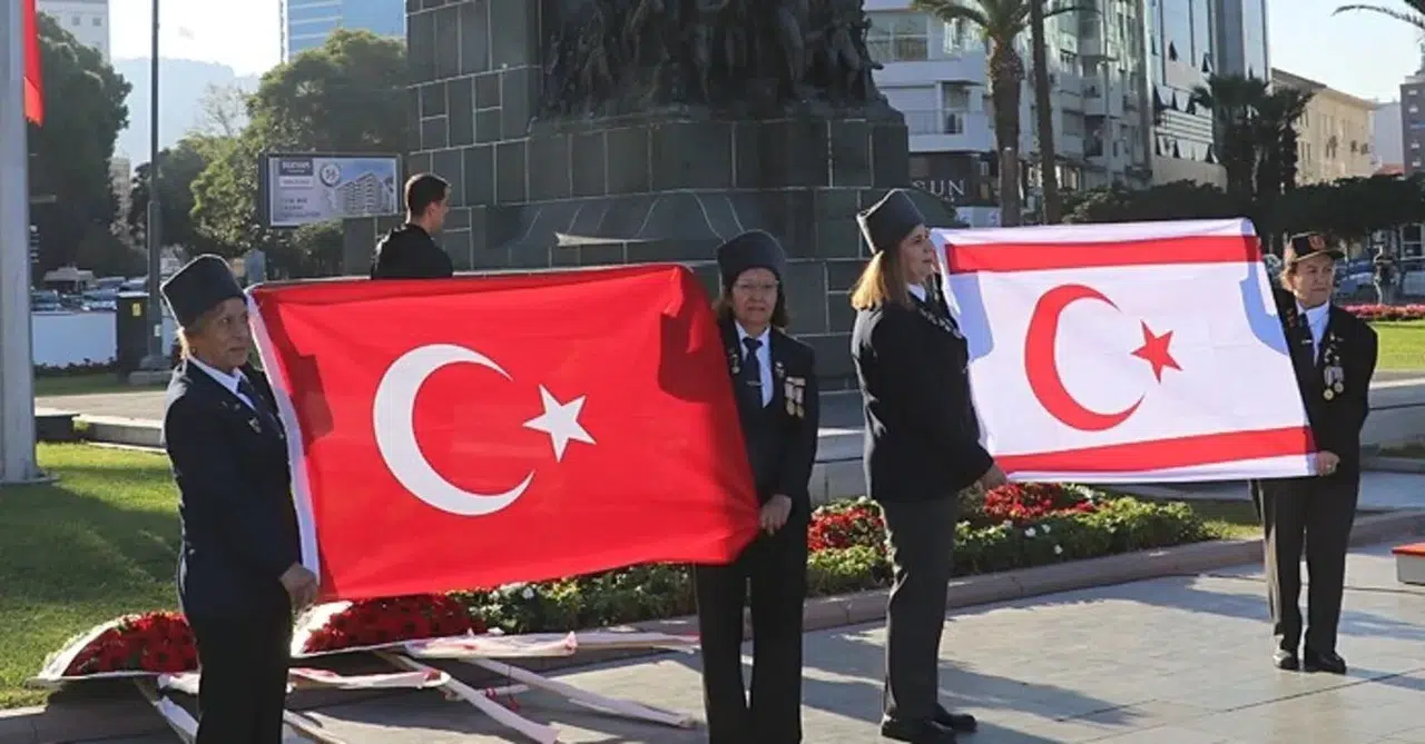Kuzey Kıbrıs Türk Cumhuriyeti 42 Yaşında: İzmir'de Tören Düzenlendi