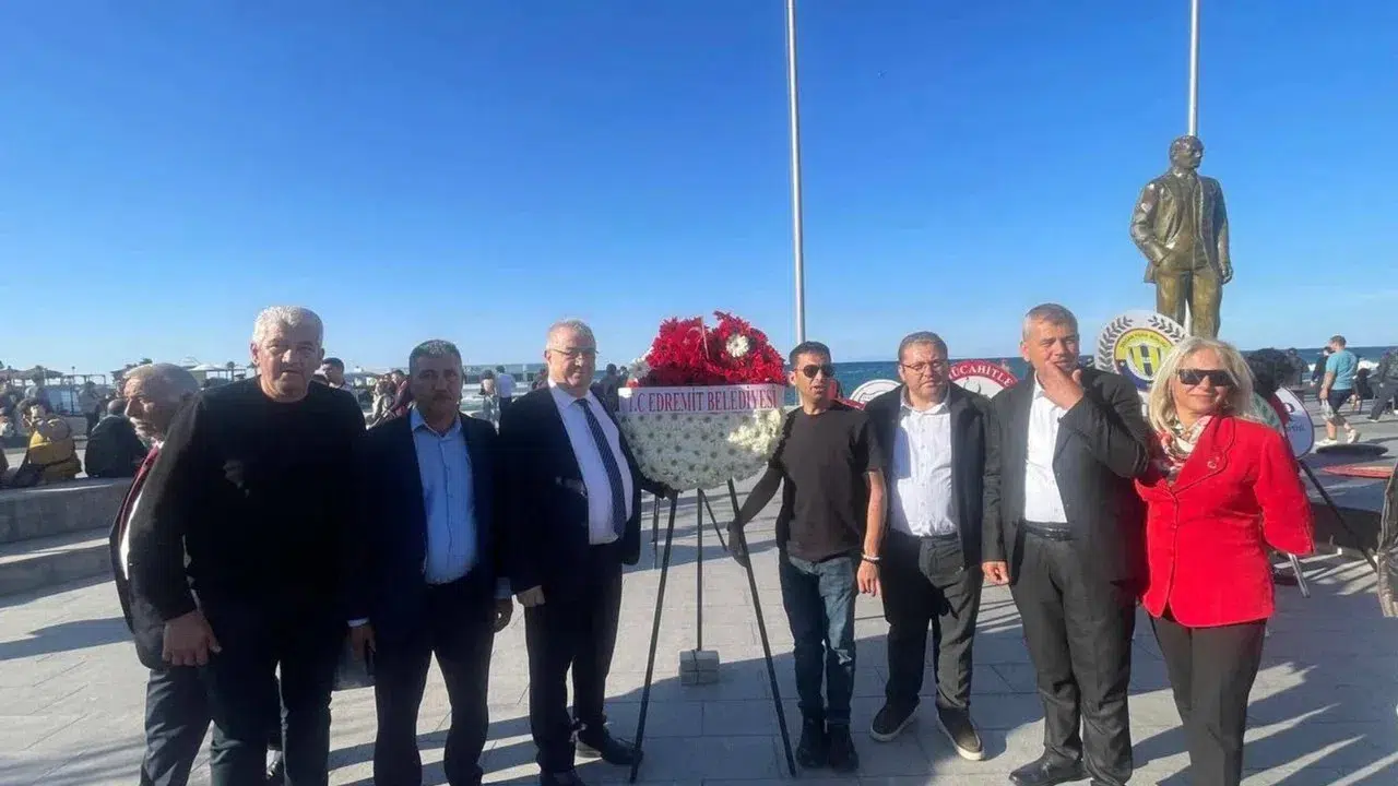 Edremit Heyeti, KKTC'nin 42’nci Kuruluş Yıl Dönümü Etkinliğine Katıldı