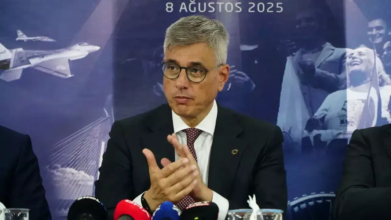 Bakan Memişoğlu, Artvin'de Sağlık Değerlendirme Toplantısı Düzenledi