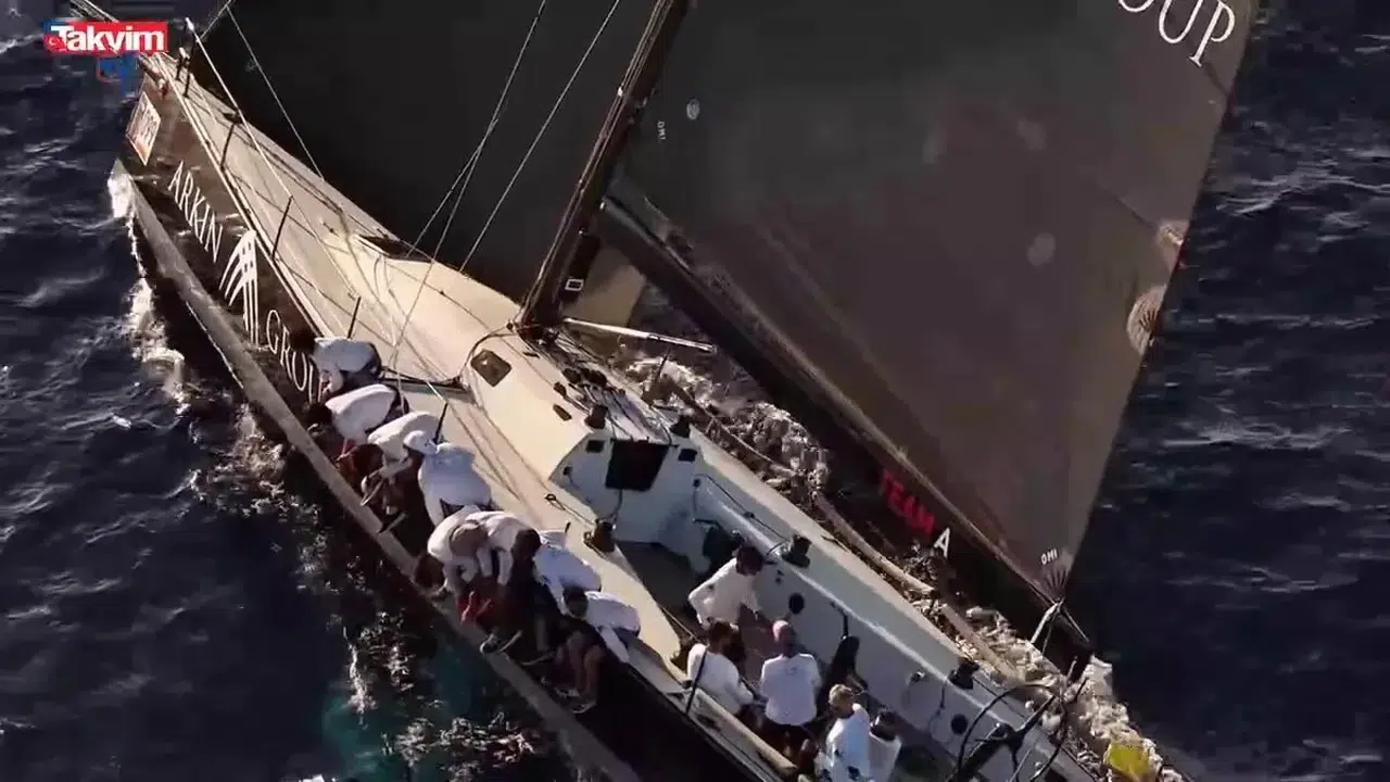 KKTC'de Nefes Kesen Yarış: Büyük Ödül Deniz Harp Okulu Takımı'nın