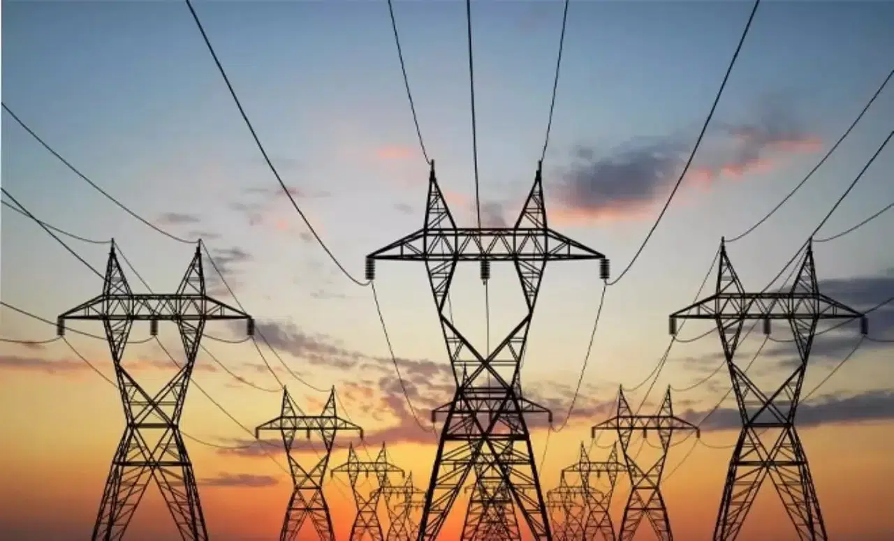 KKTC'de Güneşköy Trafo Merkezi'nde Patlama: Elektrik Kesintisi Yaşanıyor