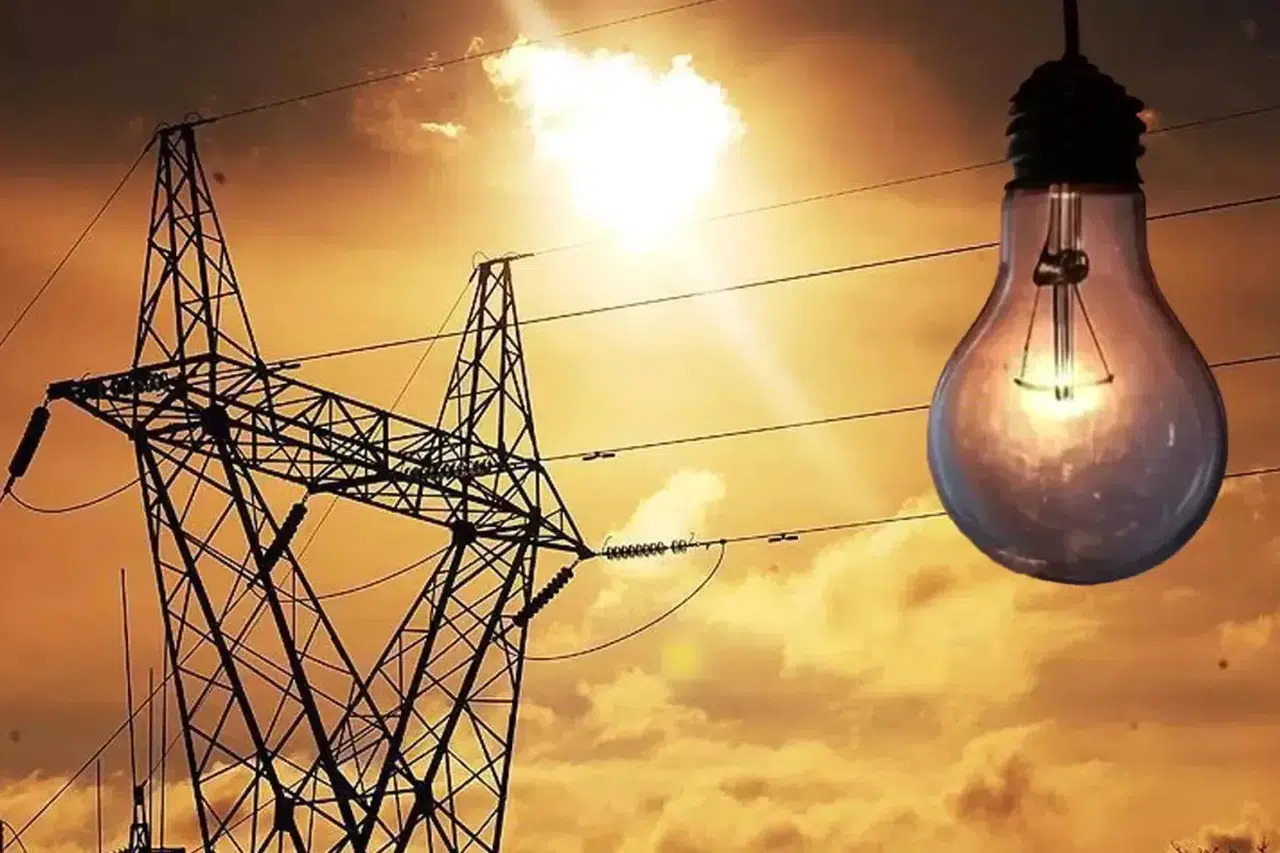KKTC'de Ana Trafo Patladı, Elektrik Kesintisi Ülke Genelinde Yaşanıyor