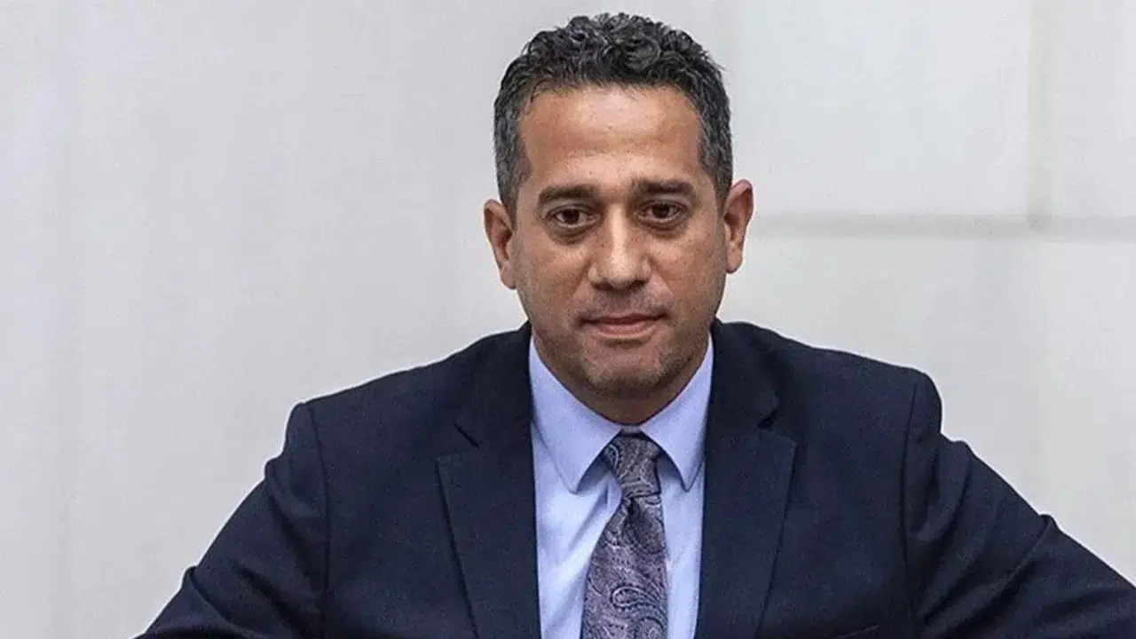 Ali Mahir Başarır Kimdir? Biyografisi ve Siyasi Kariyeri