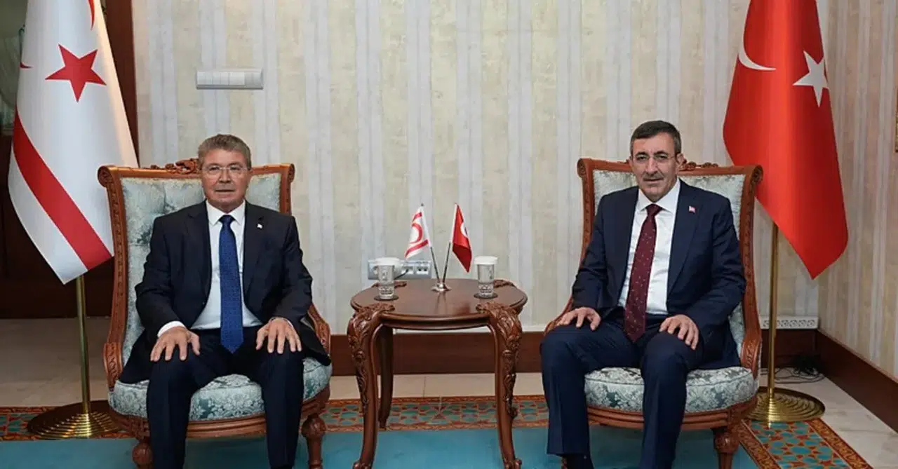 Cumhurbaşkanı Yardımcısı Cevdet Yılmaz, KKTC Başbakanı Ünal Üstel ile Görüştü