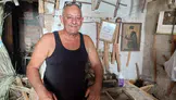 Kıbrıs'ta 76 Yıldır Babadan Oğula Geçen İskemlecilik Mesleği