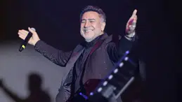 İzzet Yıldızhan Kıbrıs’ta Sahne Aldı: 'Artık Gazino Ortamı Beni Yormaya Başladı'