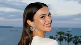 Ayrı Düstüler: Uzak Şehir’in Alya’sı Sinem Ünsal Sevgilisine Özlemini Haykırdı