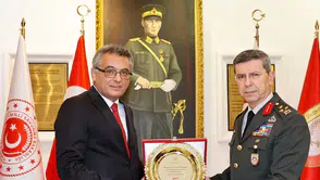 Korgeneral İnaltekin'e üst düzey ziyaret: Erhürman'dan nezaket ziyareti