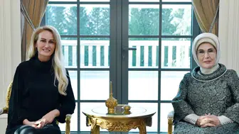 Emine Erdoğan, KKTC Liderinin Eşi Nilden Erhürman ile Görüştü