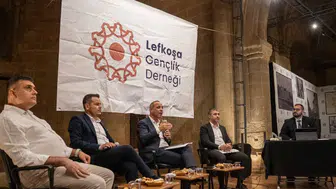 Lefkoşa'nın geleceği gençlerin sorularıyla şekilleniyor: Adaylar sahneye çıktı