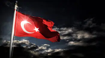 Türk Bayrağını İndirmeye Kalkışan Güney Kıbrıslı Rum'un Trajedisi