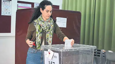 Kuzey Kıbrıs'ta Cumhurbaşkanlığı Seçimini Tufan Erhürman Kazandı