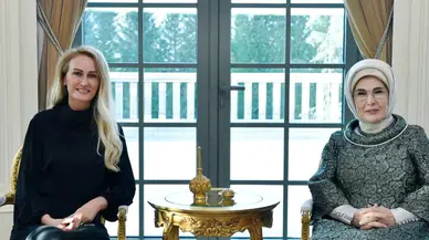 Emine Erdoğan, KKTC Liderinin Eşi Nilden Erhürman ile Görüştü