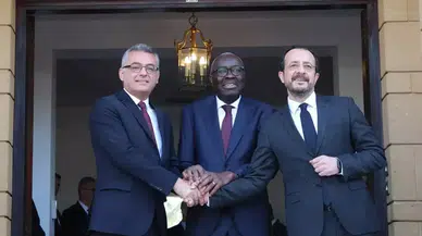 KKTC ve GKRY Liderleri BM Ara Bölgesinde Görüştü