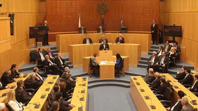 Güney Kıbrıs'ta Yabancılara Mülk Satışını Kısıtlama Tasarısı Gündemde