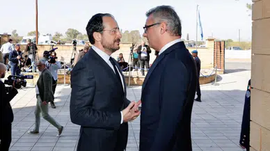 Erhürman ve Hristodulidis, Kıbrıs Sorununu Görüşmek Üzere Bir Araya Geldi