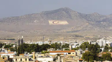 Rumlar Berlin'den yardım istedi! AB vizesi karşılığı federasyon mu?