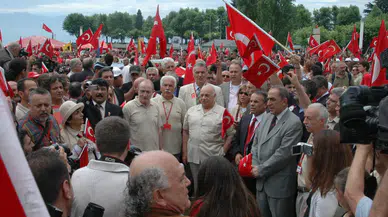 Denktaş’ı 14. Yılda Özlemle Anıyoruz