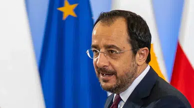 Güney Kıbrıs’ta İstifa Dalgası