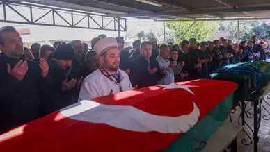 Vali Faik Oktay Sözer, Kıbrıs Gazisi Eyüp Kılıçarslan'ın Cenaze Törenine Katıldı