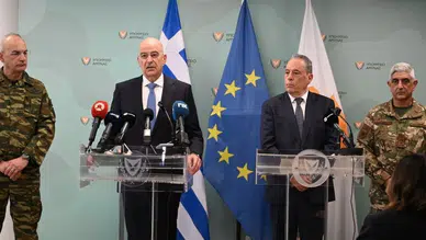 Yunanistan, güney kıbrıs'ta kriz süresince destek verecek mi?