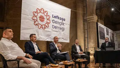 Lefkoşa'nın geleceği gençlerin sorularıyla şekilleniyor: Adaylar sahneye çıktı
