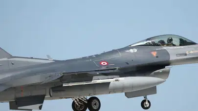 Kıbrıs'ta Türk F-16'larına Hristodulidis'den sert tepki nasıl şekillendi?