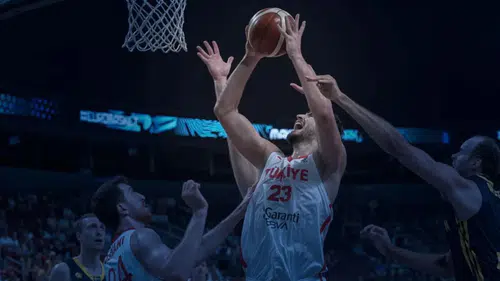 12 Dev Adam EuroBasket Çeyrek Finale Yükseldi