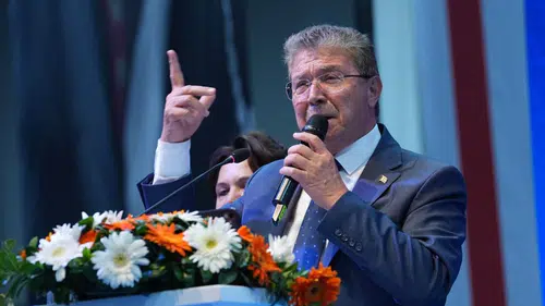 Ünal Üstel'den sandık zaferi sonrası net mesaj: Tek başına iktidar yolculuğu başladı