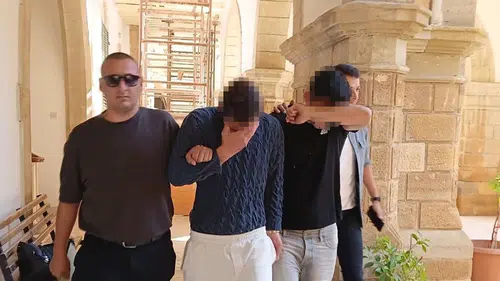 Başkentte büfe hırsızlığı: İki şüpheli hakim karşısına çıktı