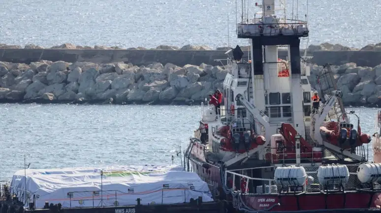 Gazze'ye Yardım Götüren Gemilerden Biri GKRY'nin Larnaka Limanı'na Demirledi