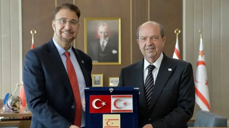 KKTC Ziyaretine Tepkiler: İngiliz Elçi Afzal Khan İstifa Etti
