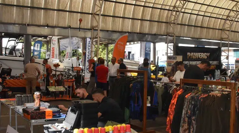 Girne'de doğa tutkunları dev buluşmada bir araya geldi