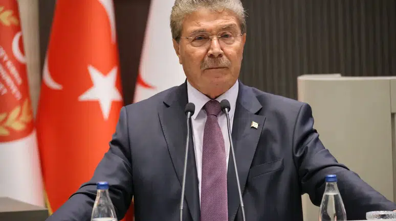 Başbakan Üstel'den tarihi mesaj: Egemenliğimizden taviz vermeyiz