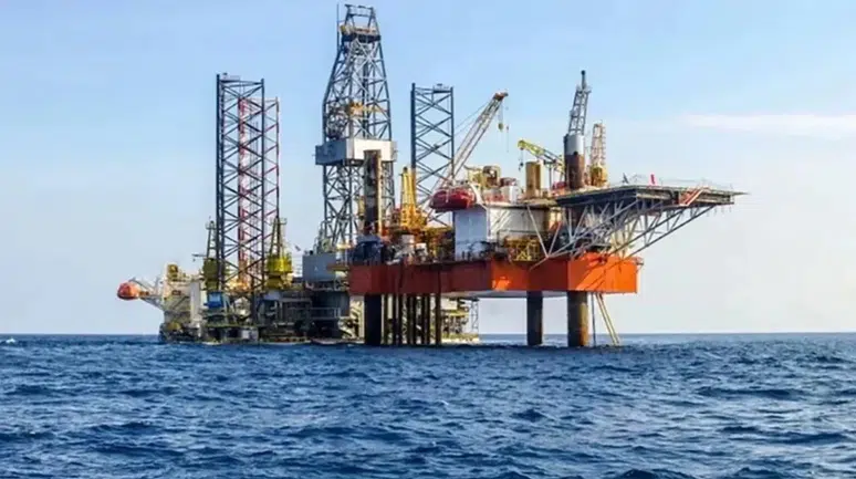 Doğu Akdeniz, Amerikalı Petrol Şirketlerine Emanet