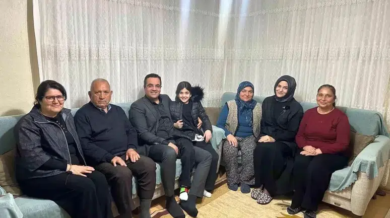 Sarıgöl Kaymakamı Halil Dalak, Kıbrıs Gazisi Mehmet Akçal'ı Ziyaret Etti