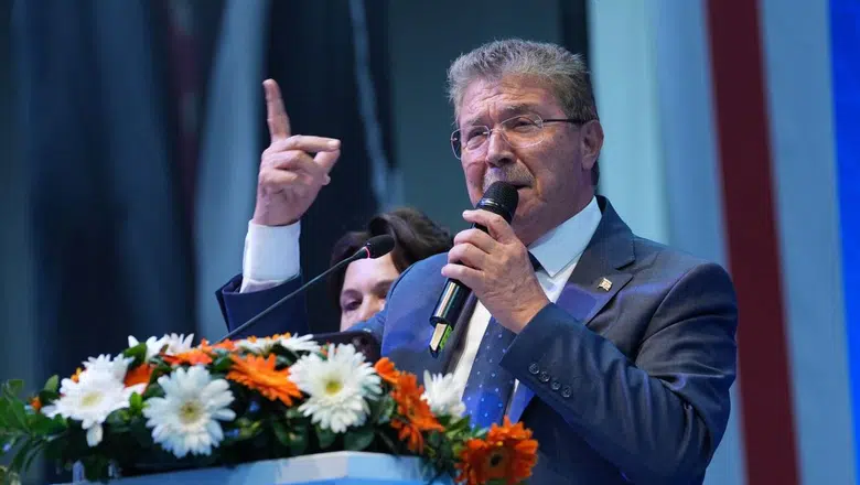 Ünal Üstel'den sandık zaferi sonrası net mesaj: Tek başına iktidar yolculuğu başladı