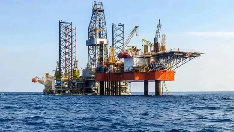 Doğu Akdeniz, Amerikalı Petrol Şirketlerine Emanet