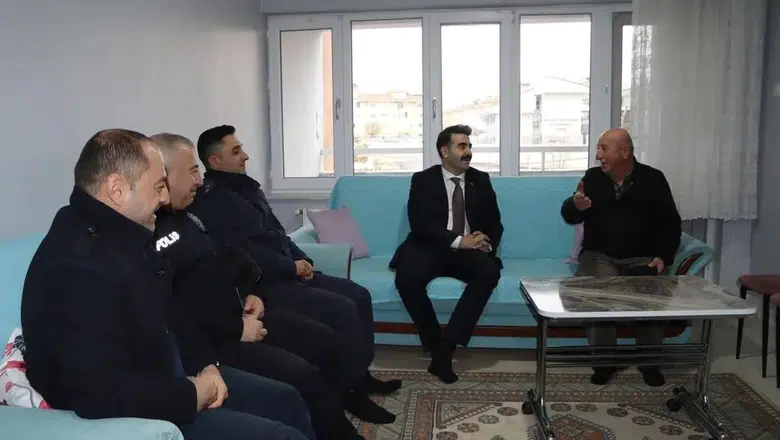 Tomarza Kaymakamı Selim Eser, Kıbrıs Gazisi Davut Tektaş'ı Ziyaret Etti mi?